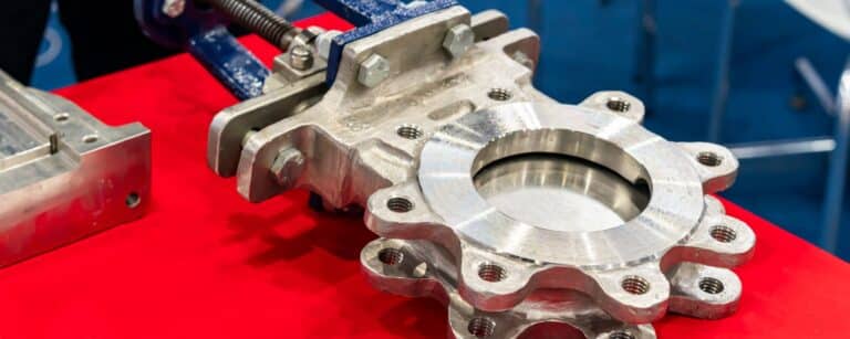 Metal knife gate valve