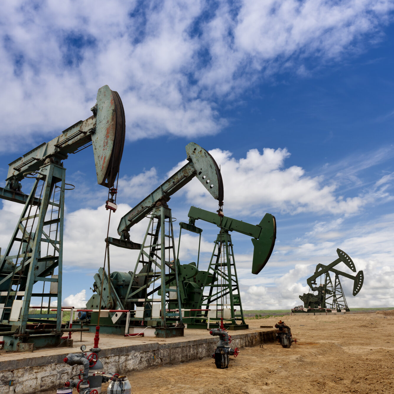 oil pumping jacks